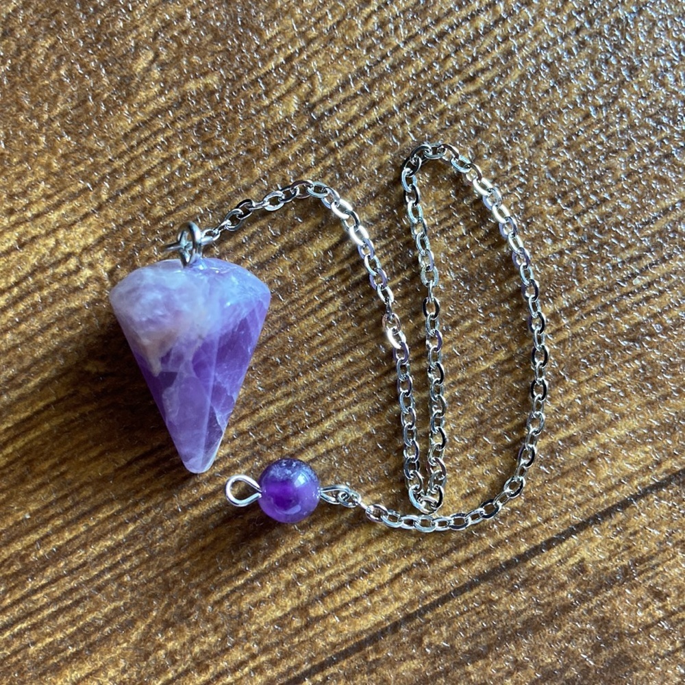 Amethyst 🎄 stone pendulum divination scrying tool - Picture 2 of 7